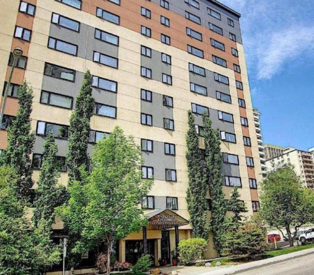 Downtown River Valley Bachelor Suite Condo, Non Smoking, 12 Inches Queen Bed, Beautiful Minimalist, Very Convenient Every Where Edmonton Ngoại thất bức ảnh
